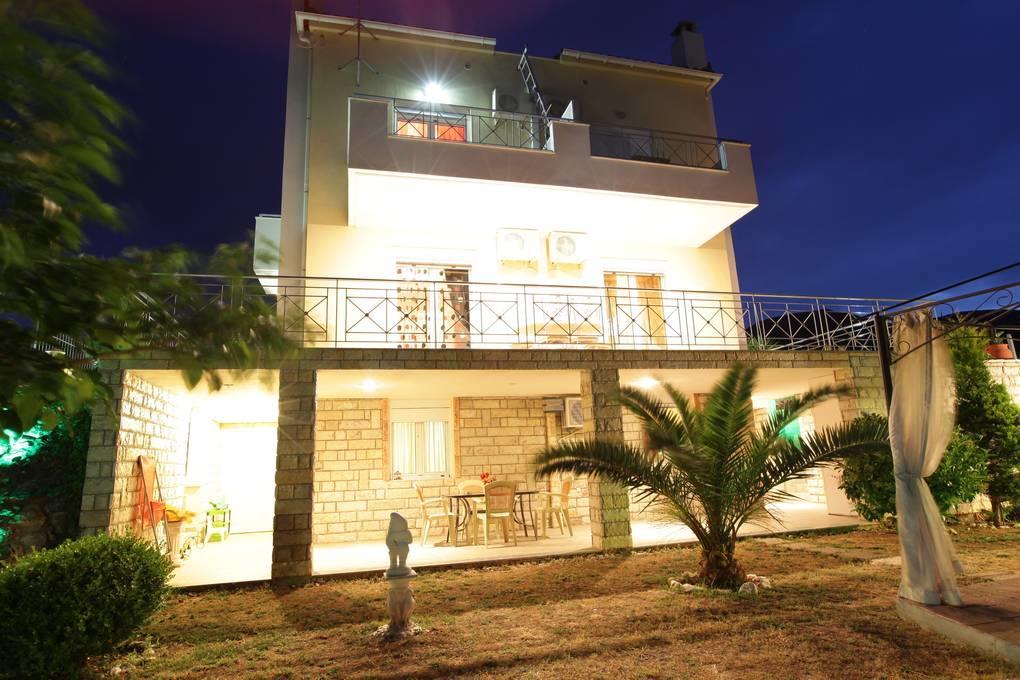 Villa Christine - Maisonettes With Fireplace Aliveri Exterior photo